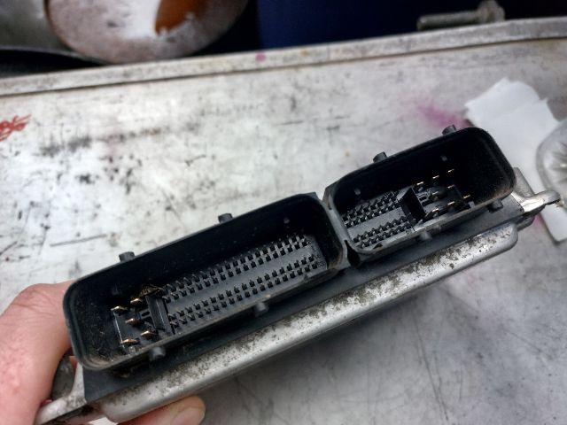 bontott VW GOLF IV Motorvezérlő