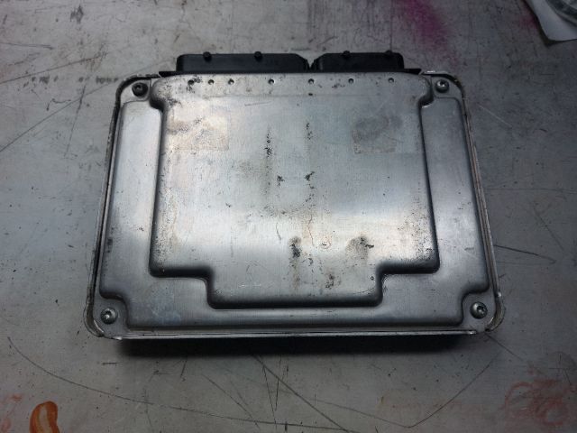 bontott VW GOLF IV Motorvezérlő