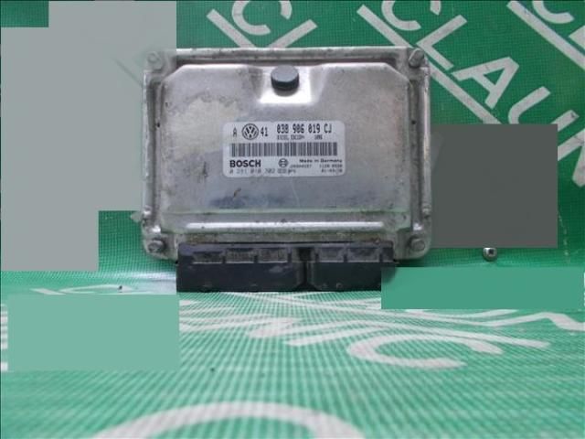 bontott VW GOLF IV Motorvezérlő