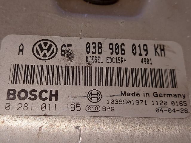 bontott VW GOLF IV Motorvezérlő