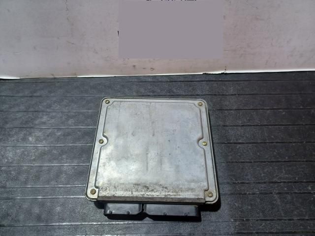 bontott VW GOLF IV Motorvezérlő