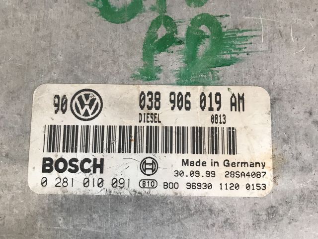 bontott VW GOLF IV Motorvezérlő