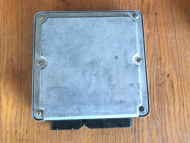 bontott VW GOLF IV Motorvezérlő