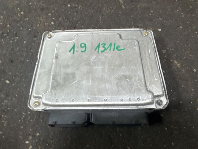 bontott VW GOLF IV Motorvezérlő