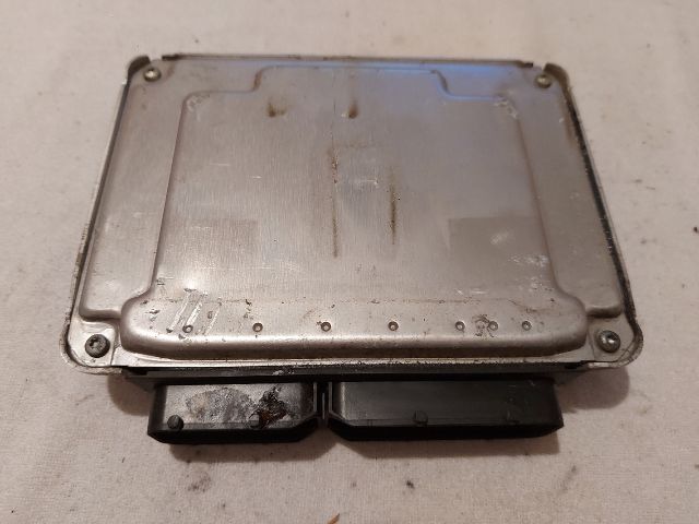 bontott VW GOLF IV Motorvezérlő