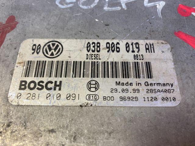 bontott VW GOLF IV Motorvezérlő