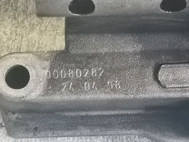 bontott VW GOLF IV Olajszivattyú