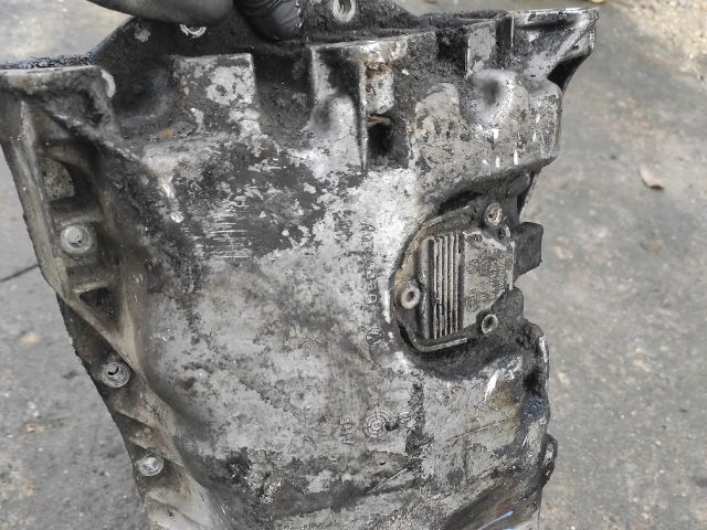 bontott VW GOLF IV Olajteknő