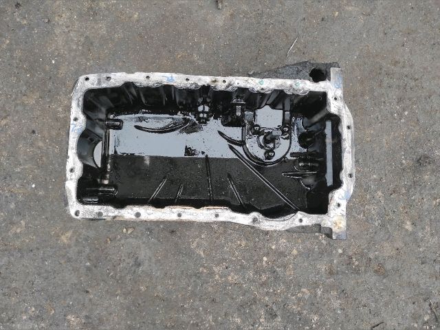 bontott VW GOLF IV Olajteknő