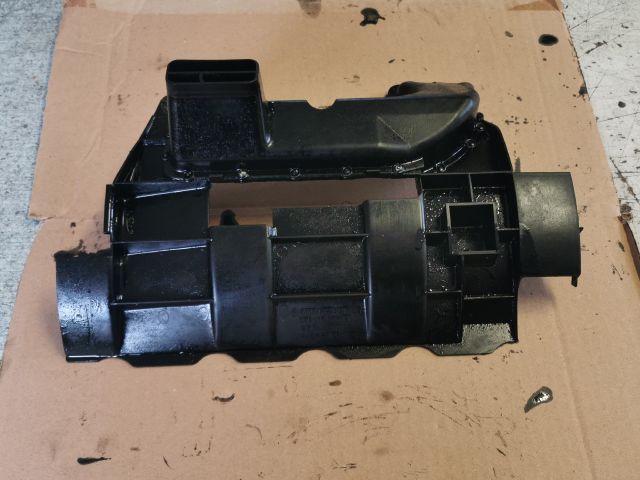 bontott VW GOLF IV Olajteknő