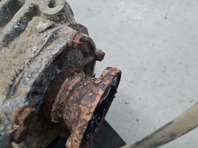 bontott VW GOLF IV Osztómű