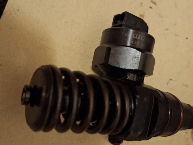 bontott VW GOLF IV Porlasztó (1 db)