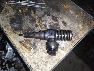 bontott VW GOLF IV Porlasztó (1 db)