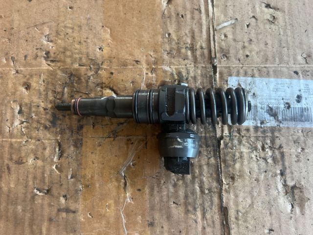 bontott VW GOLF IV Porlasztó (1 db)