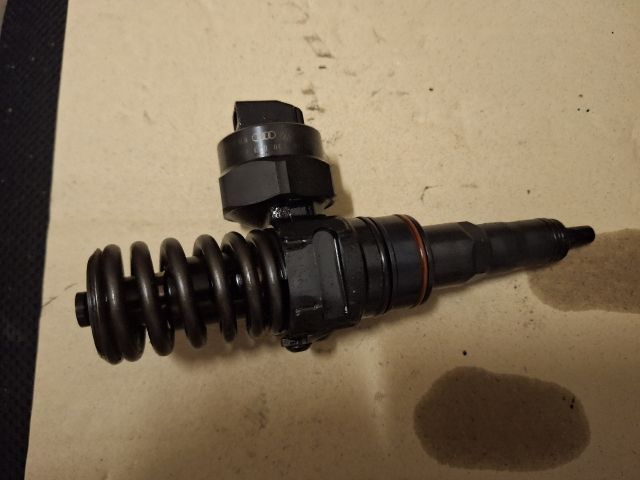 bontott VW GOLF IV Porlasztó (1 db)