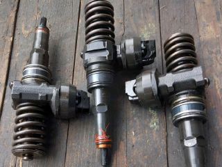 bontott VW GOLF IV Porlasztó (1 db)