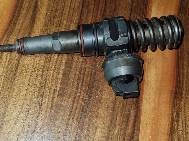 bontott VW GOLF IV Porlasztó (1 db)