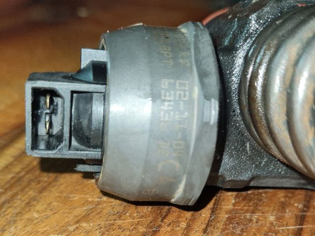 bontott VW GOLF IV Porlasztó (1 db)