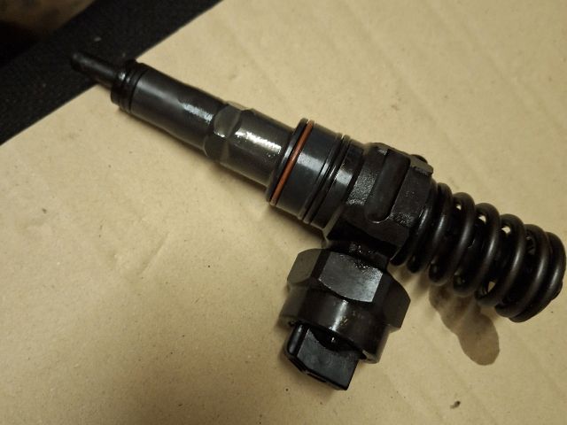 bontott VW GOLF IV Porlasztó (1 db)