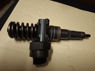 bontott VW GOLF IV Porlasztó (1 db)