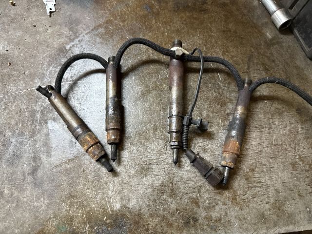 bontott VW GOLF IV Porlasztó Sor / Híd