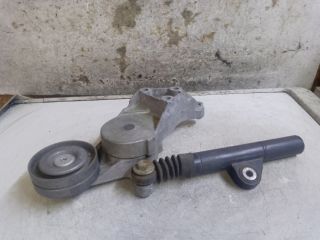 bontott VW GOLF IV Szíjfeszítő Görgő