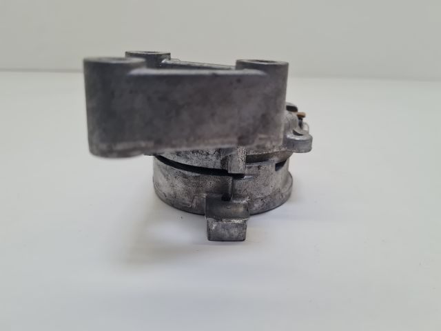 bontott VW GOLF IV Szíjfeszítő Görgő