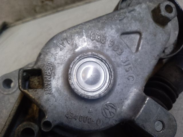 bontott VW GOLF IV Szíjfeszítő Görgő