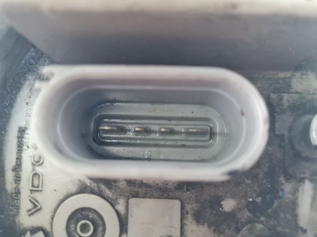 bontott VW GOLF IV Üzemanyag Szivattyú