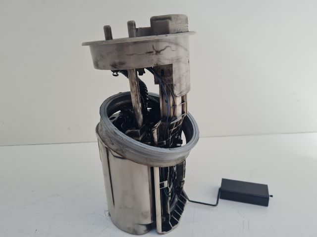 bontott VW GOLF IV Üzemanyag Szivattyú