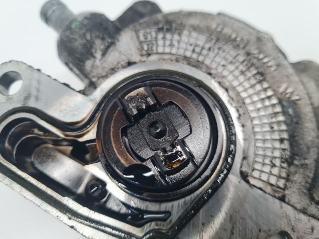 bontott VW GOLF IV Vákumpumpa