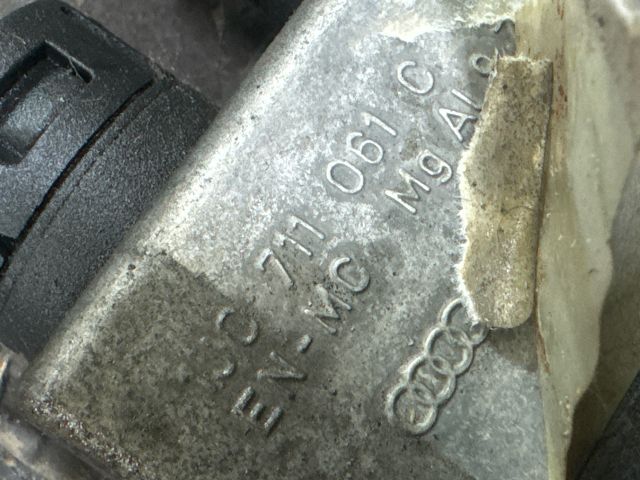 bontott VW GOLF IV Váltó Kulissza