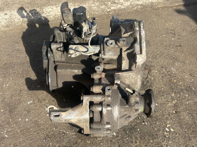 bontott VW GOLF IV Váltó (Mechanikus)