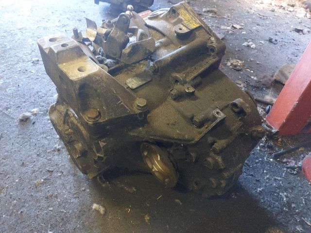 bontott VW GOLF IV Váltó (Mechanikus)