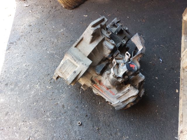 bontott VW GOLF IV Váltó (Mechanikus)