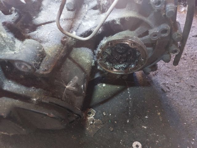 bontott VW GOLF IV Váltó (Mechanikus)