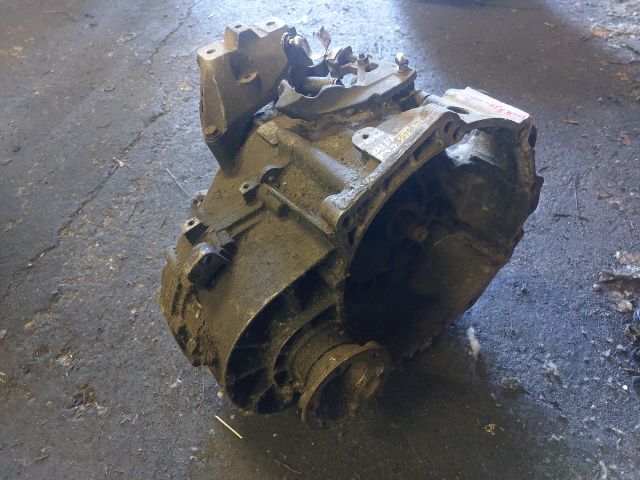 bontott VW GOLF IV Váltó (Mechanikus)