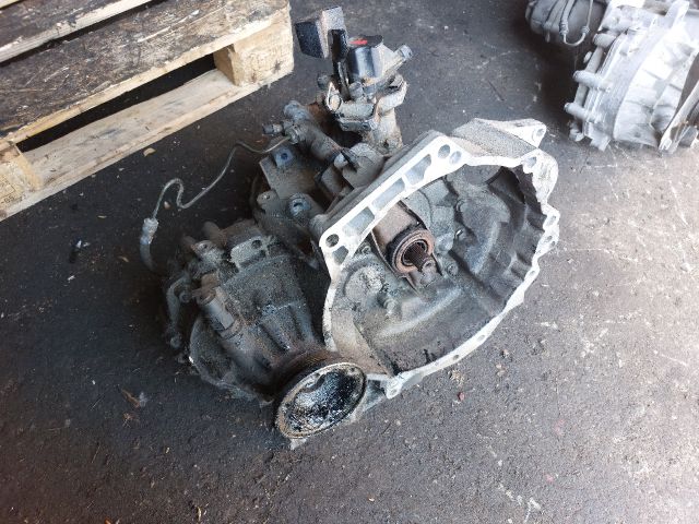 bontott VW GOLF IV Váltó (Mechanikus)