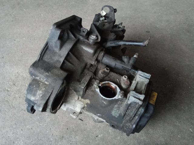bontott VW GOLF IV Váltó (Mechanikus)