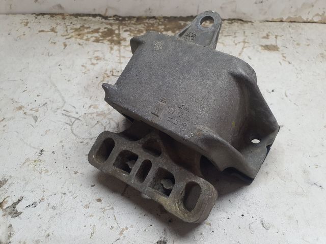 bontott VW GOLF IV Váltó Tartó Bak (Pozíciófüggetlen)