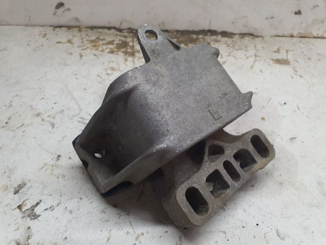 bontott VW GOLF IV Váltó Tartó Bak (Pozíciófüggetlen)