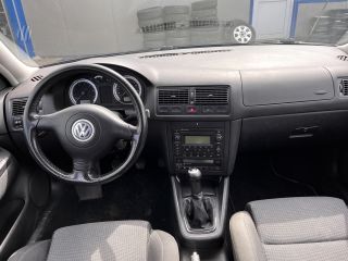 bontott VW GOLF IV Bal első Féknyereg Munkahengerrel