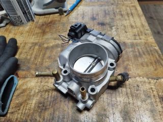 bontott VW GOLF IV Fojtószelep (Elektromos)