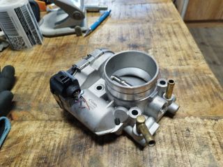 bontott VW GOLF IV Fojtószelep (Elektromos)