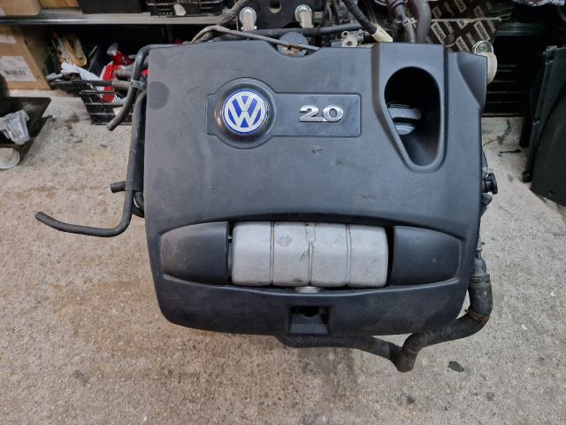 bontott VW GOLF IV Komplett Motor (Segédberendezésekkel)