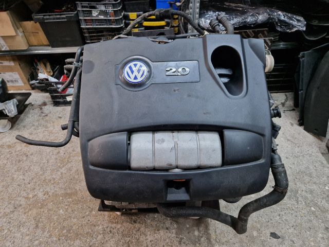 bontott VW GOLF IV Komplett Motor (Segédberendezésekkel)