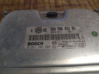 bontott VW GOLF IV Motorvezérlő