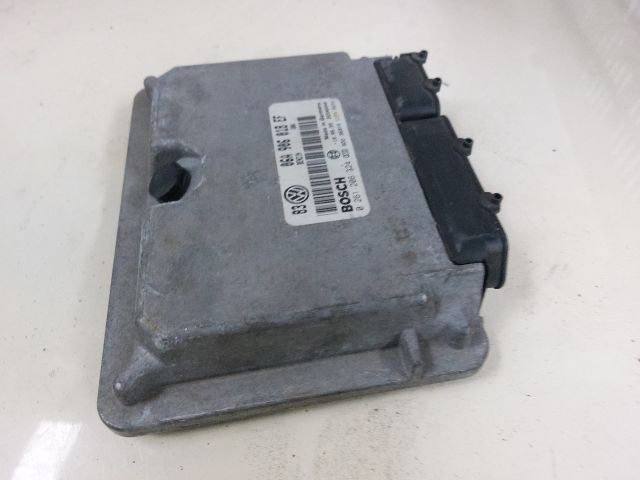 bontott VW GOLF IV Motorvezérlő