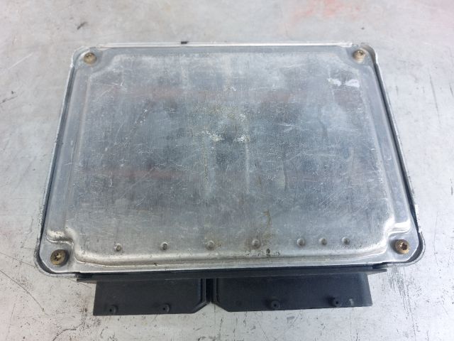 bontott VW GOLF IV Motorvezérlő