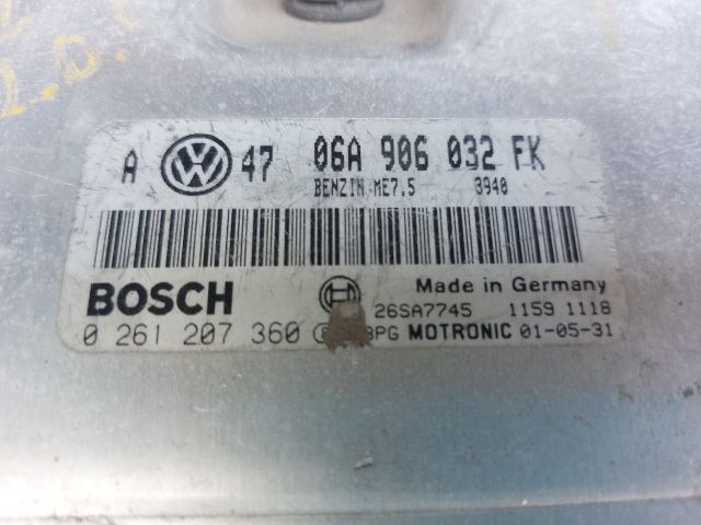 bontott VW GOLF IV Motorvezérlő